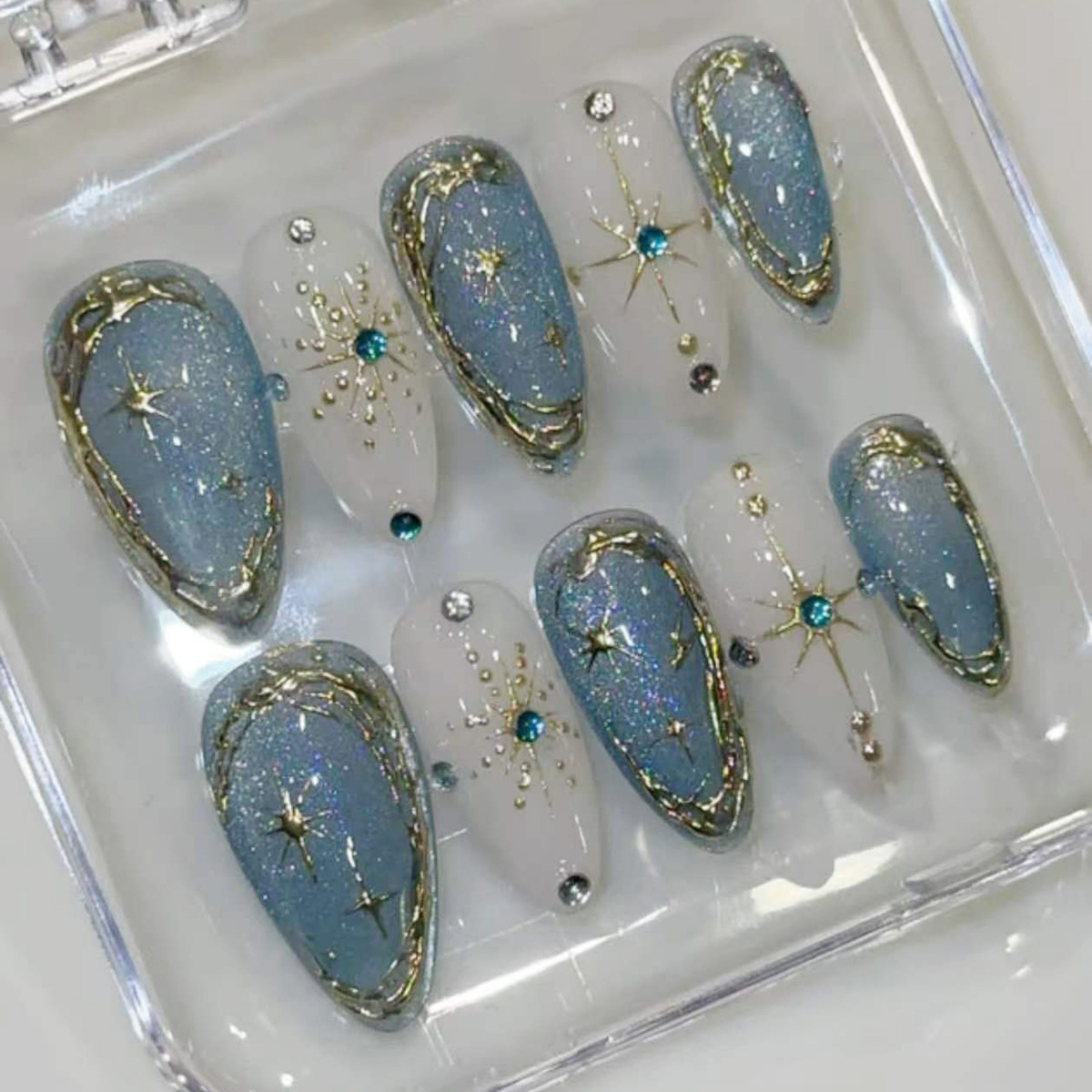 Nail Art Overlay - 24 шт. Накладные ногти с золотым